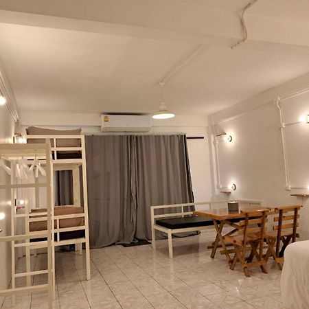 8 Sleeper Street Guesthouse Krabi town Exteriér fotografie
